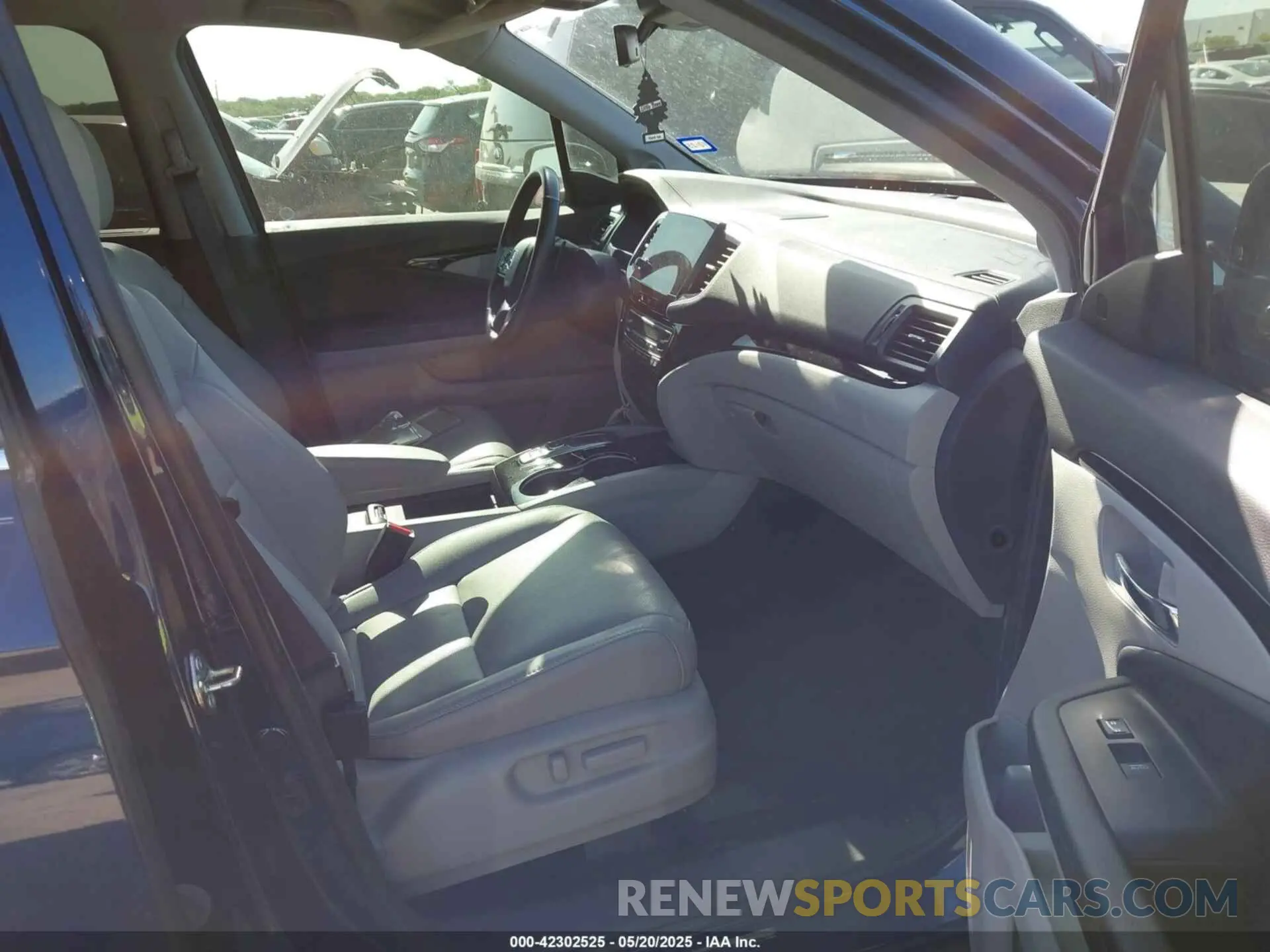 5 Photograph of a damaged car 5FNYF6H02LB054348 HONDA PILOT 2020