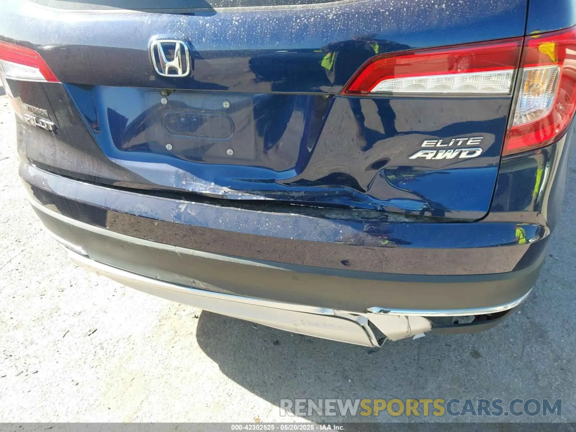 6 Photograph of a damaged car 5FNYF6H02LB054348 HONDA PILOT 2020