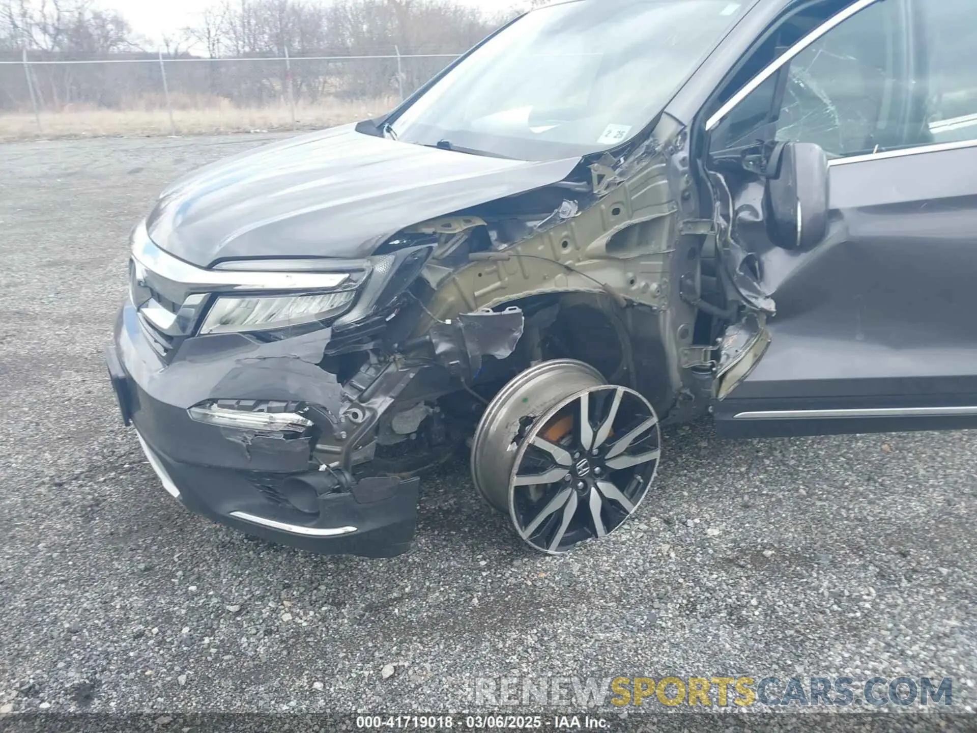 6 Photograph of a damaged car 5FNYF6H05LB025247 HONDA PILOT 2020