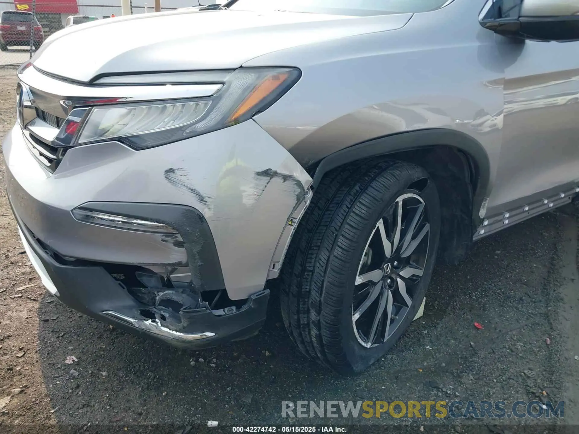 6 Photograph of a damaged car 5FNYF6H0XLB020657 HONDA PILOT 2020