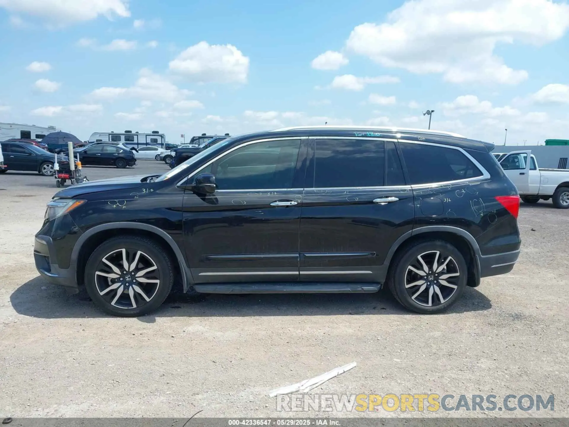 14 Photograph of a damaged car 5FNYF6H0XLB032663 HONDA PILOT 2020