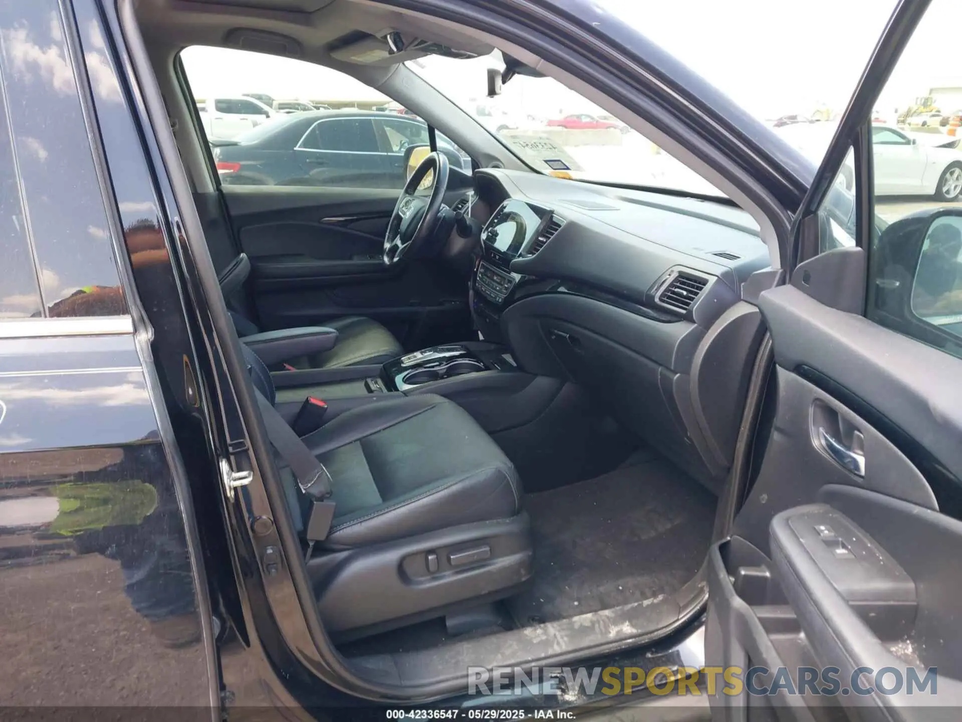 5 Photograph of a damaged car 5FNYF6H0XLB032663 HONDA PILOT 2020