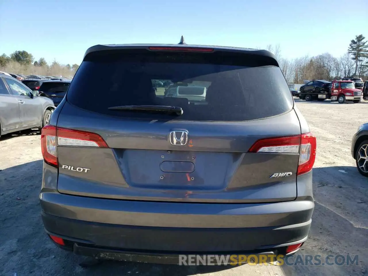 6 Photograph of a damaged car 5FNYF6H12LB011881 HONDA PILOT 2020
