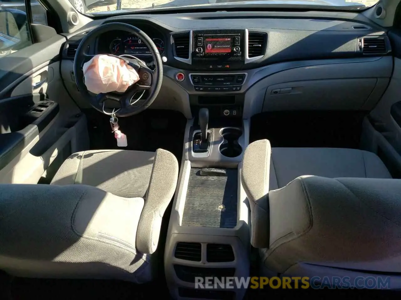 8 Photograph of a damaged car 5FNYF6H12LB011881 HONDA PILOT 2020