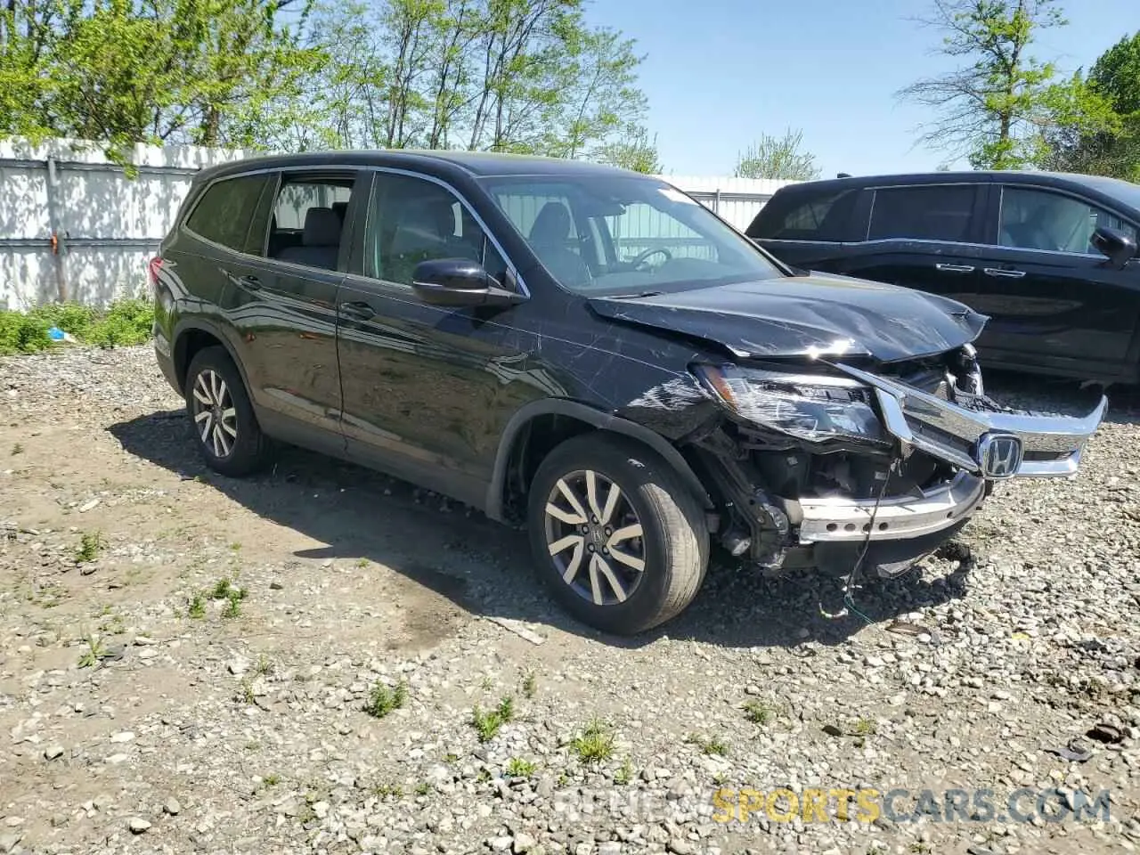 4 Photograph of a damaged car 5FNYF6H31LB056859 HONDA PILOT 2020