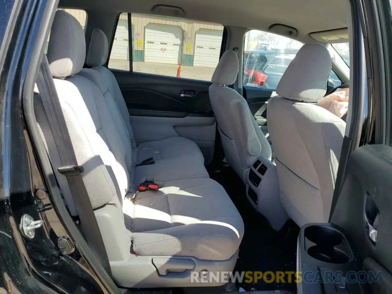 11 Photograph of a damaged car 5FNYF6H34LB040400 HONDA PILOT 2020