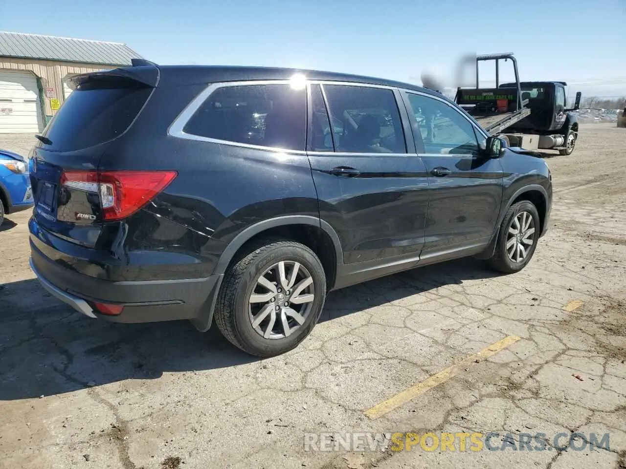 3 Photograph of a damaged car 5FNYF6H34LB040400 HONDA PILOT 2020