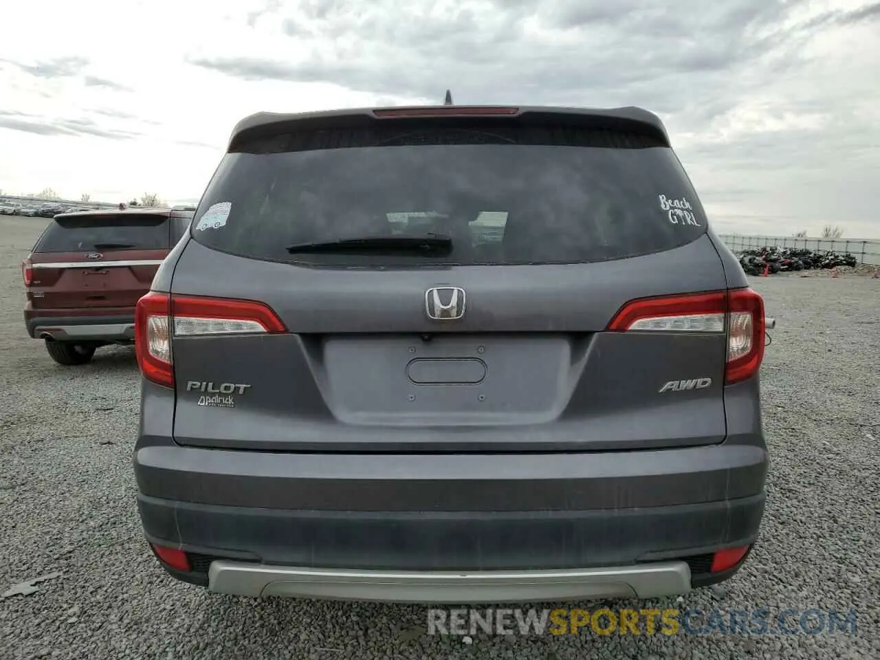 6 Photograph of a damaged car 5FNYF6H35LB011844 HONDA PILOT 2020