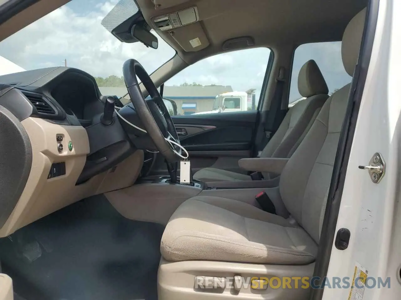 7 Photograph of a damaged car 5FNYF6H35LB021290 HONDA PILOT 2020