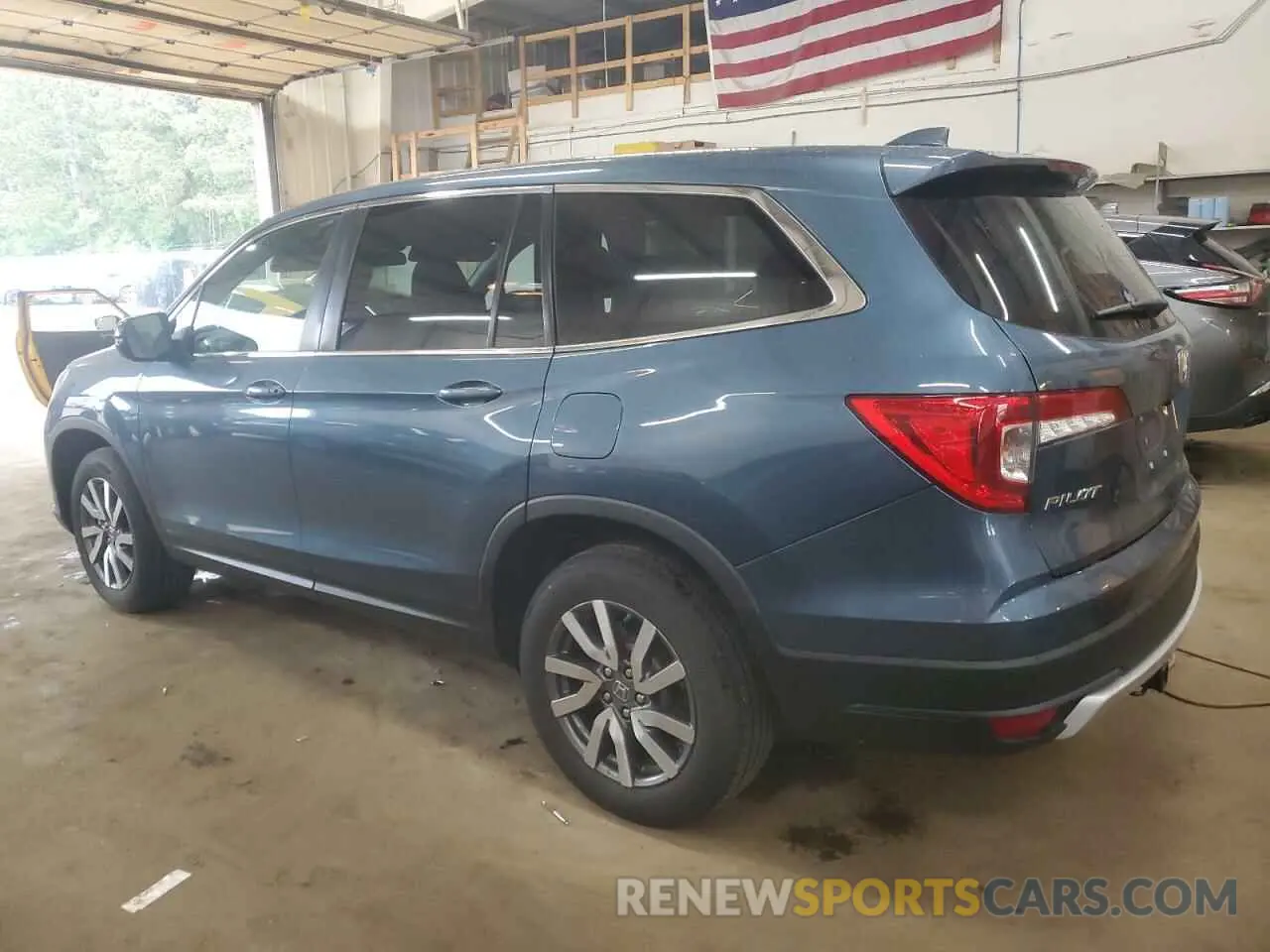 2 Photograph of a damaged car 5FNYF6H35LB024156 HONDA PILOT 2020