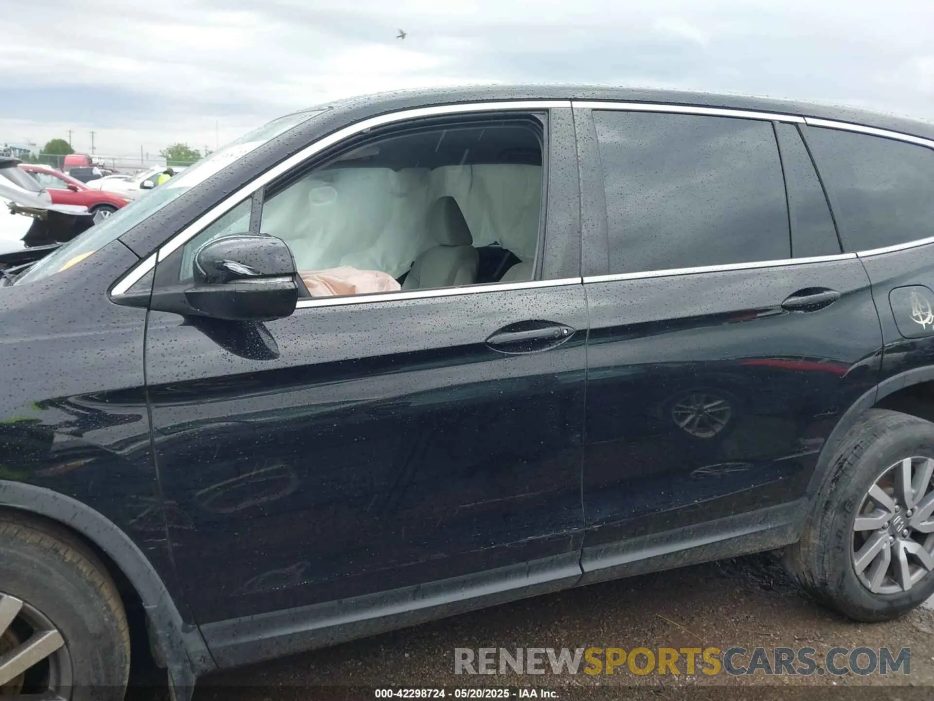 15 Photograph of a damaged car 5FNYF6H36LB054993 HONDA PILOT 2020