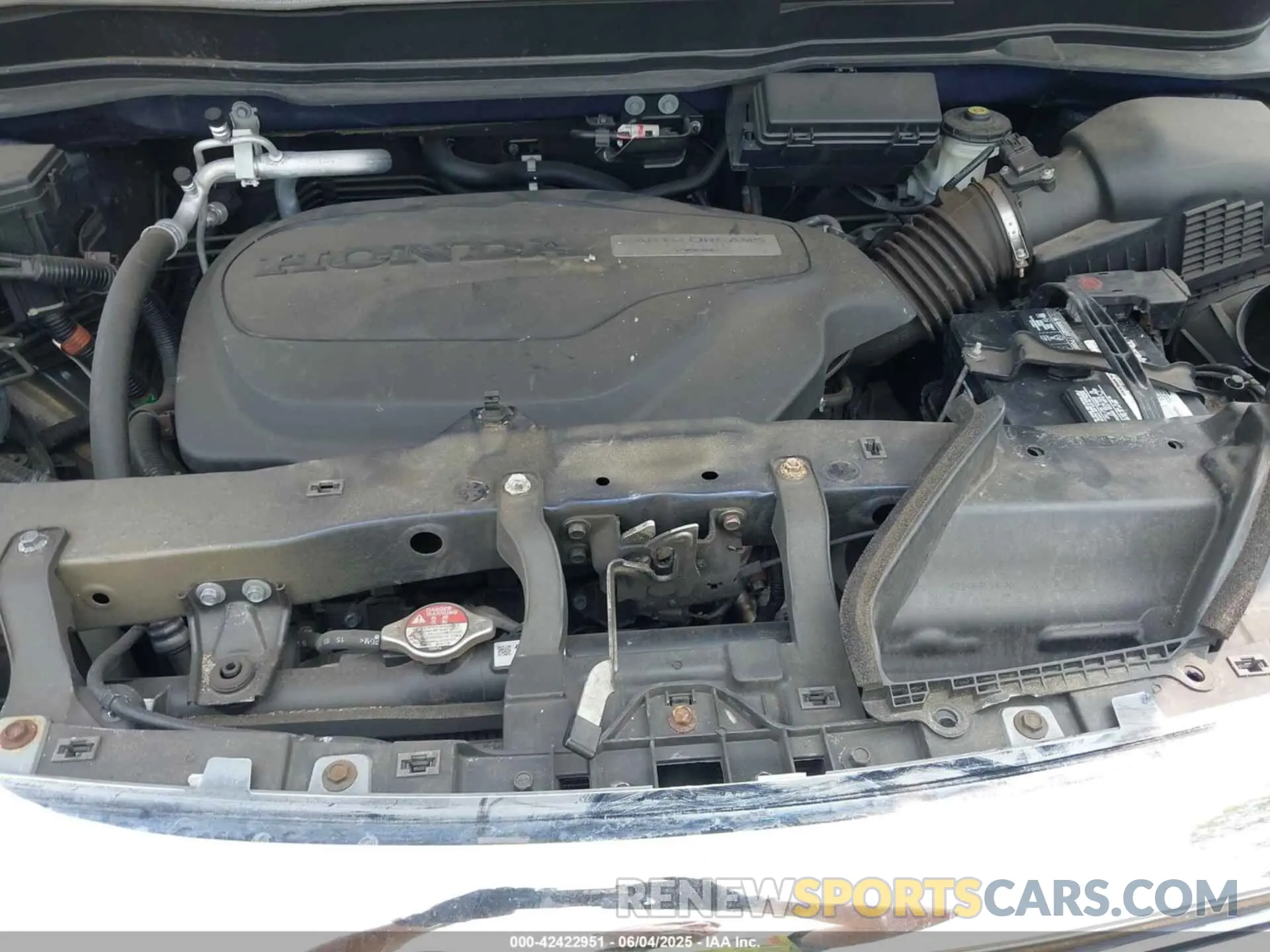 10 Photograph of a damaged car 5FNYF6H37LB038897 HONDA PILOT 2020