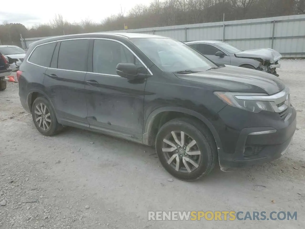 4 Photograph of a damaged car 5FNYF6H37LB040388 HONDA PILOT 2020