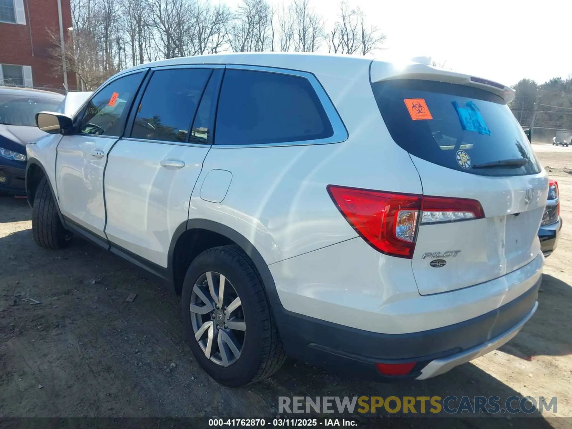 3 Photograph of a damaged car 5FNYF6H37LB050595 HONDA PILOT 2020