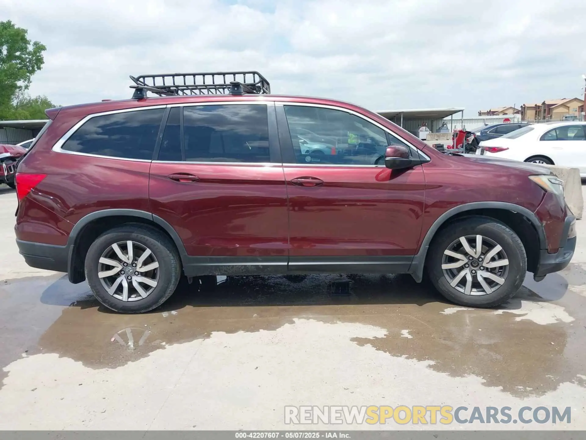 13 Photograph of a damaged car 5FNYF6H3XLB019034 HONDA PILOT 2020