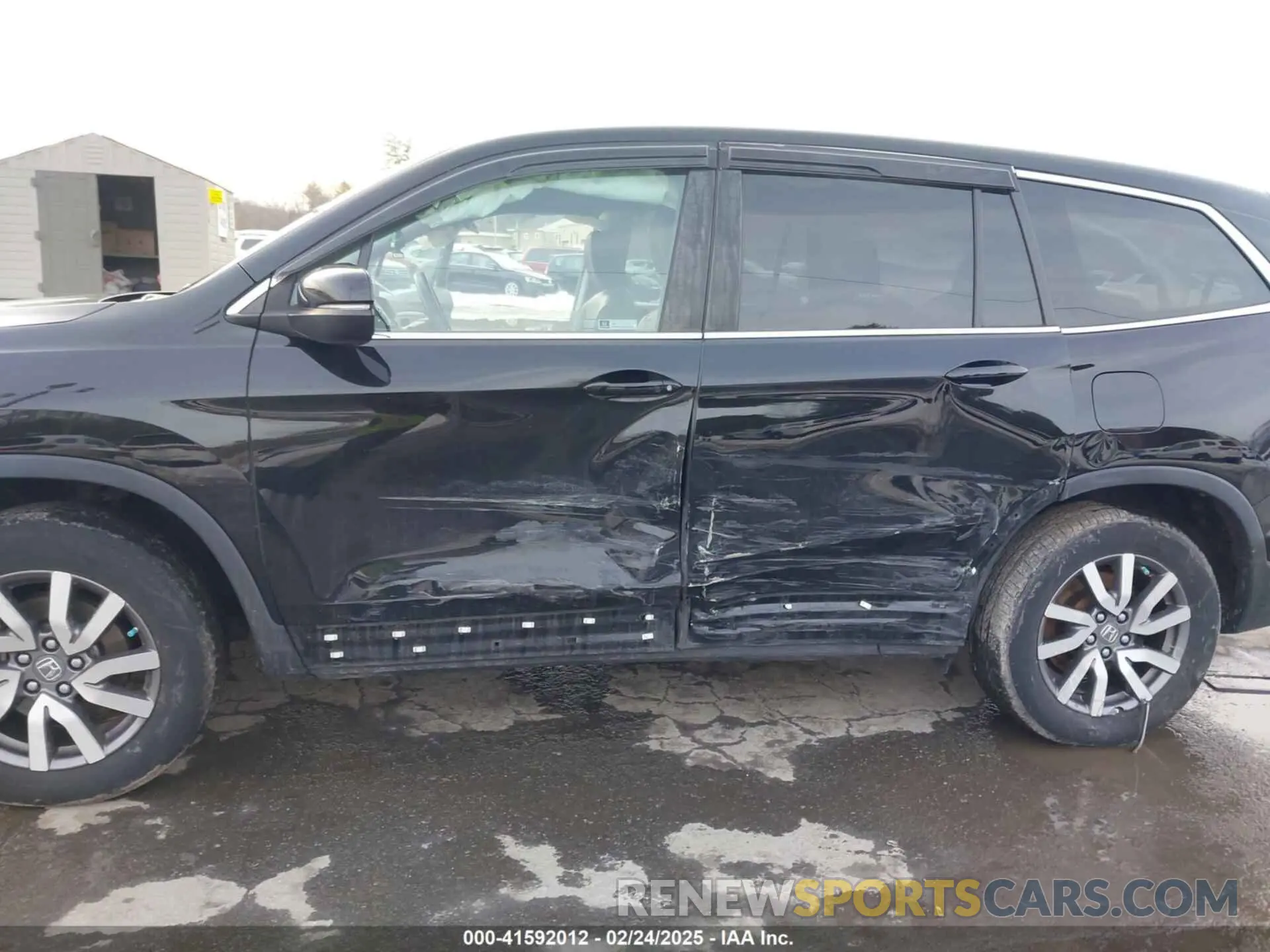 6 Photograph of a damaged car 5FNYF6H50LB022798 HONDA PILOT 2020