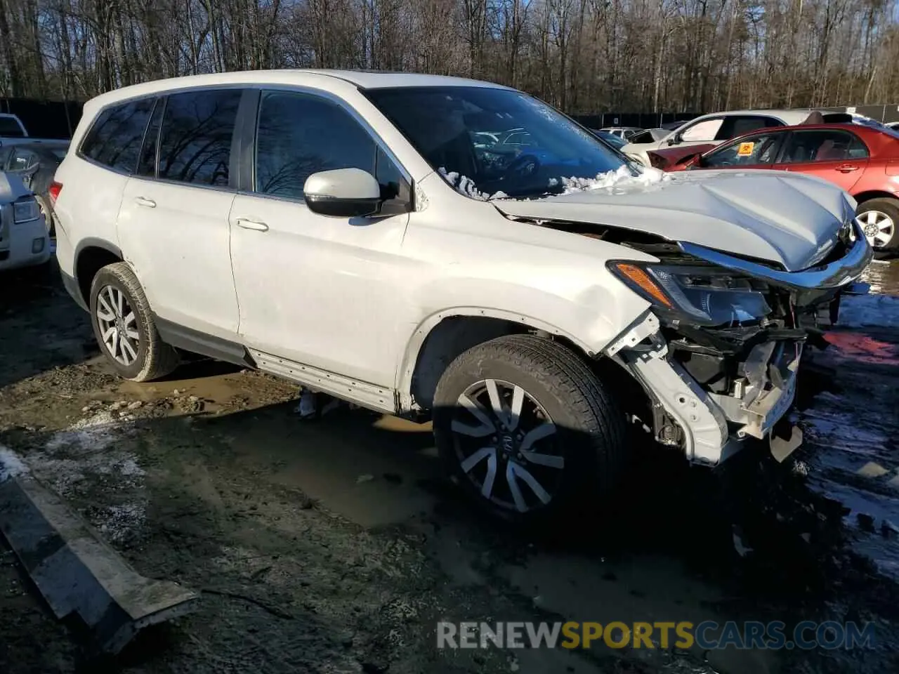 4 Photograph of a damaged car 5FNYF6H51LB013723 HONDA PILOT 2020