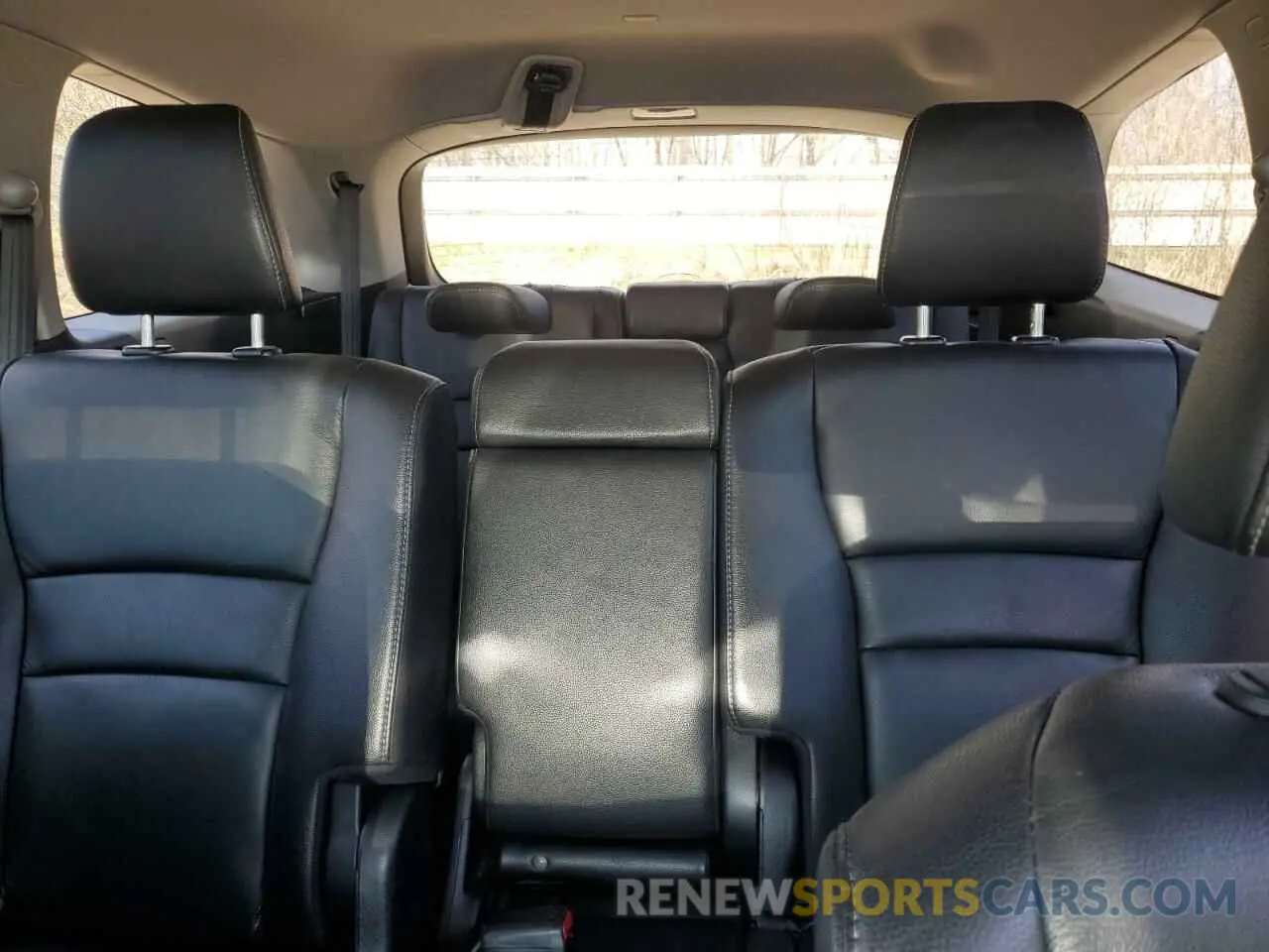 10 Photograph of a damaged car 5FNYF6H51LB025418 HONDA PILOT 2020