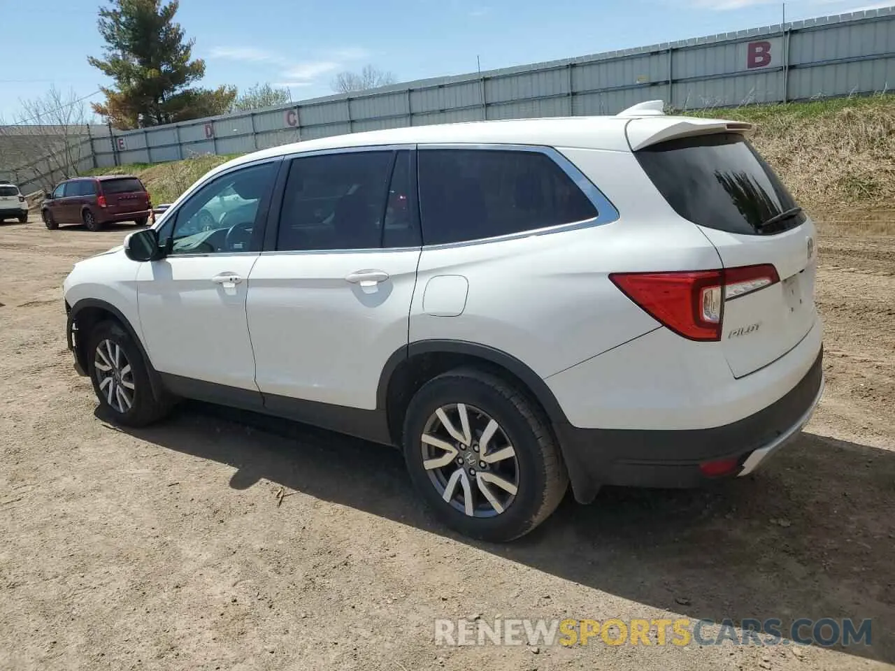 2 Photograph of a damaged car 5FNYF6H51LB025418 HONDA PILOT 2020