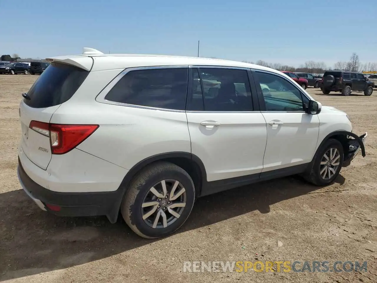 3 Photograph of a damaged car 5FNYF6H51LB025418 HONDA PILOT 2020