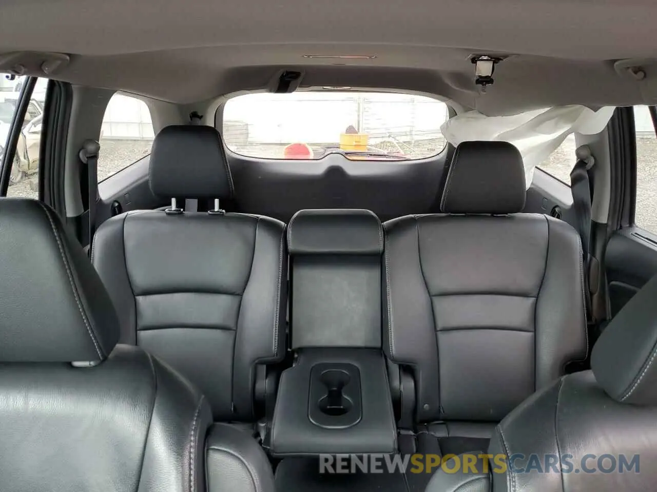 10 Photograph of a damaged car 5FNYF6H51LB026780 HONDA PILOT 2020