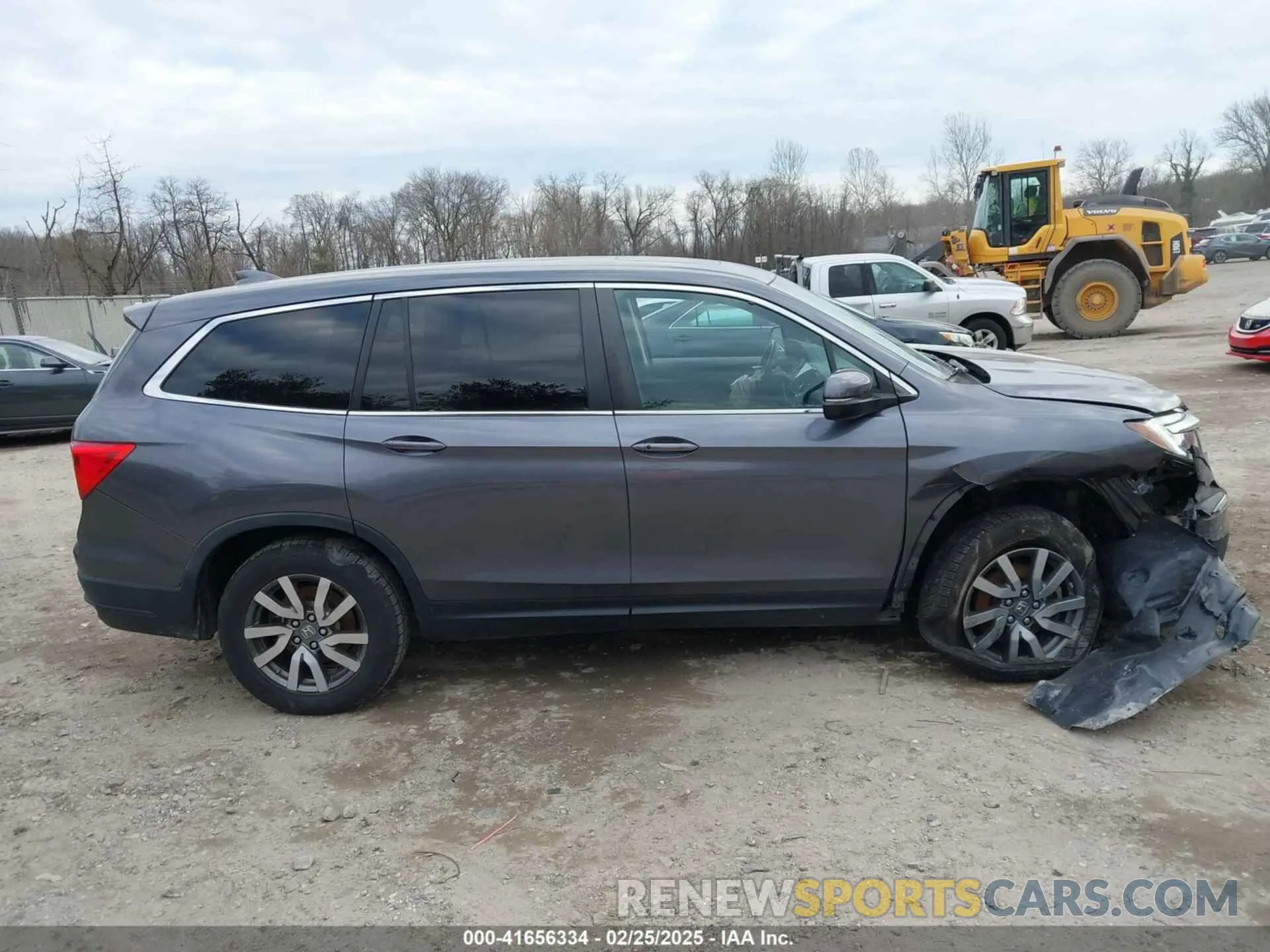 13 Photograph of a damaged car 5FNYF6H51LB048889 HONDA PILOT 2020