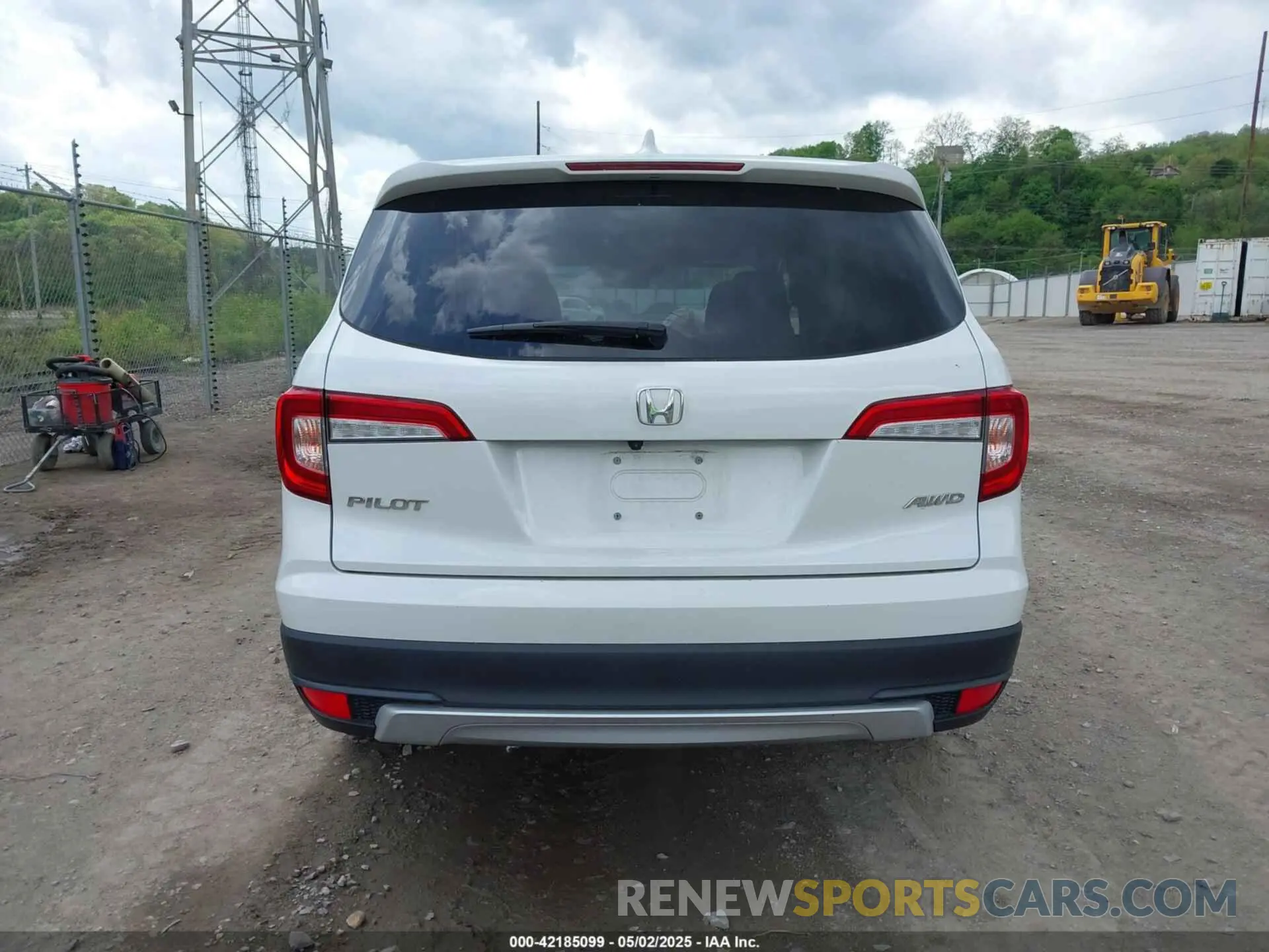 16 Photograph of a damaged car 5FNYF6H51LB066728 HONDA PILOT 2020