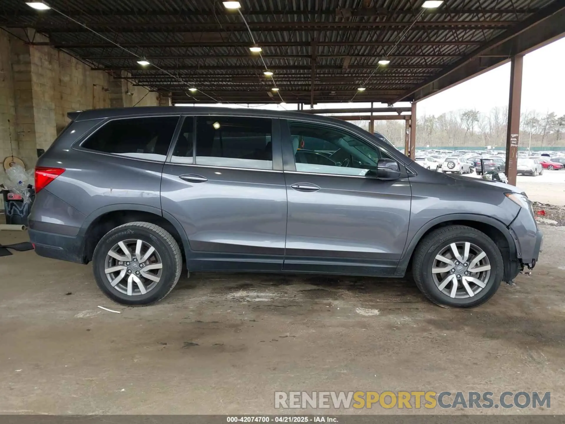 14 Photograph of a damaged car 5FNYF6H52LB048870 HONDA PILOT 2020