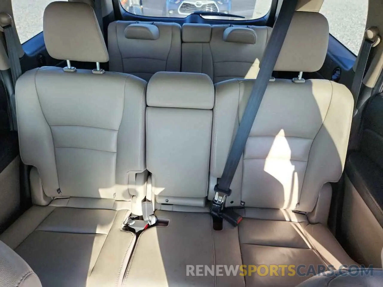 10 Photograph of a damaged car 5FNYF6H53LB042012 HONDA PILOT 2020