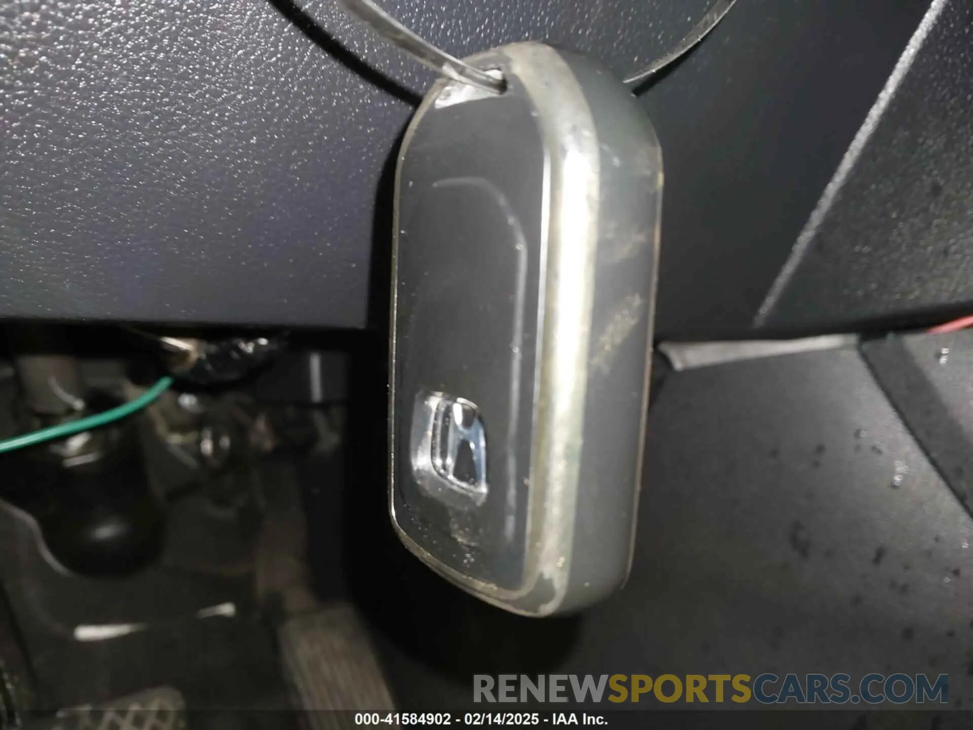11 Photograph of a damaged car 5FNYF6H55LB003048 HONDA PILOT 2020