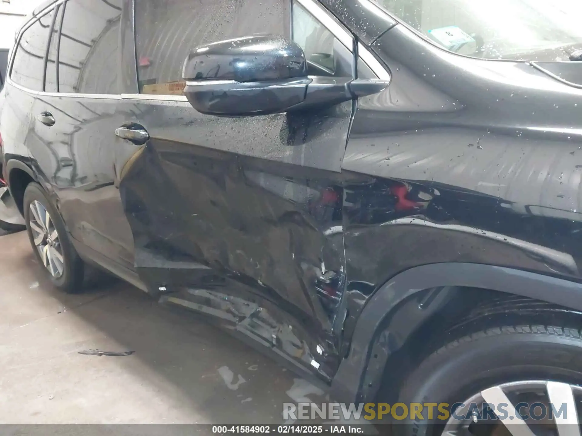 6 Photograph of a damaged car 5FNYF6H55LB003048 HONDA PILOT 2020