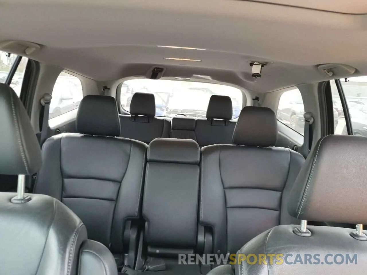 10 Photograph of a damaged car 5FNYF6H55LB023171 HONDA PILOT 2020