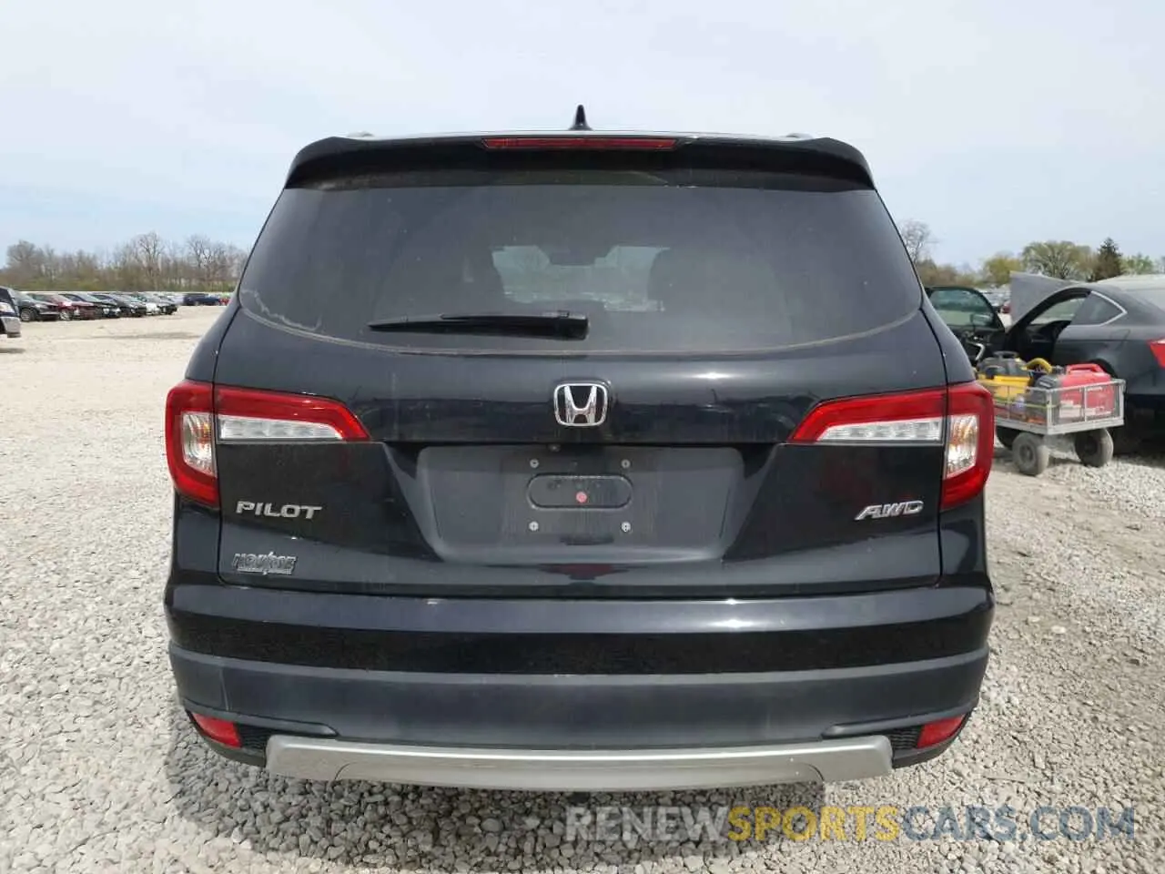 6 Photograph of a damaged car 5FNYF6H55LB023171 HONDA PILOT 2020