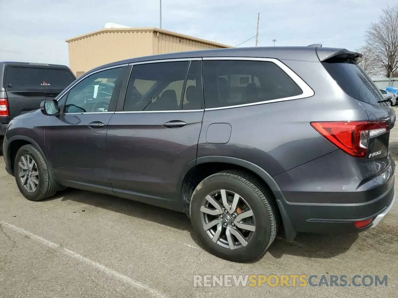 2 Photograph of a damaged car 5FNYF6H56LB008484 HONDA PILOT 2020