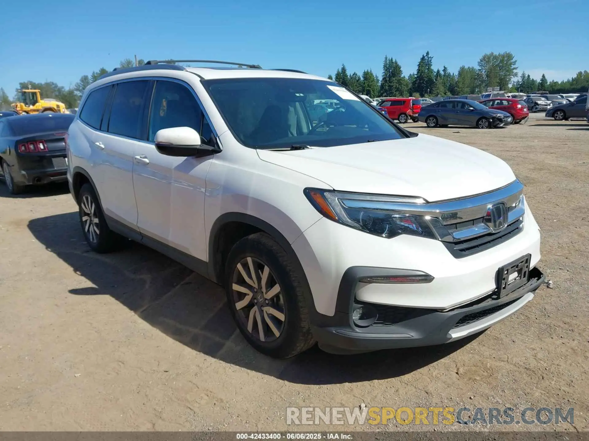 13 Photograph of a damaged car 5FNYF6H56LB010316 HONDA PILOT 2020