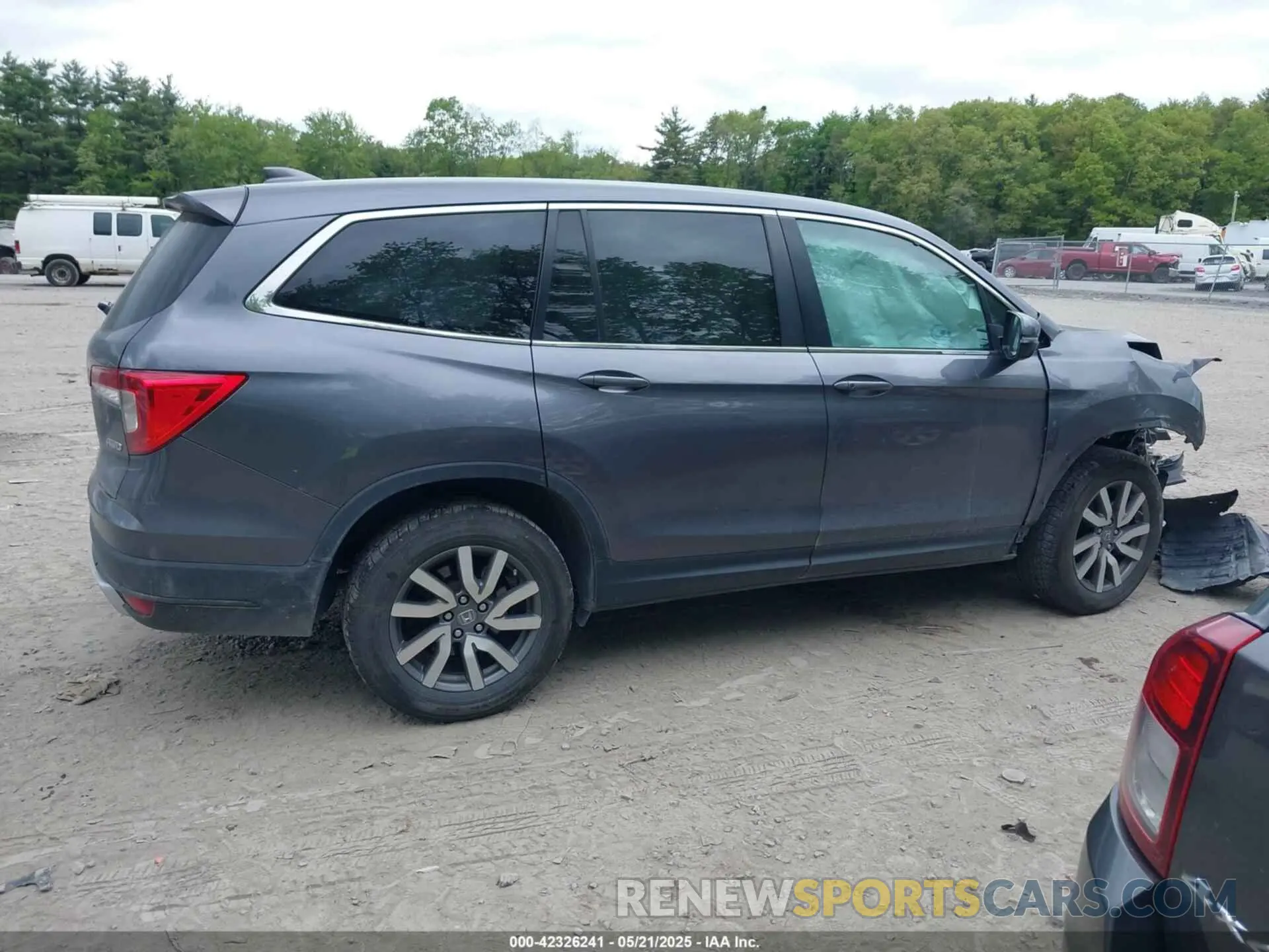 13 Photograph of a damaged car 5FNYF6H56LB044126 HONDA PILOT 2020