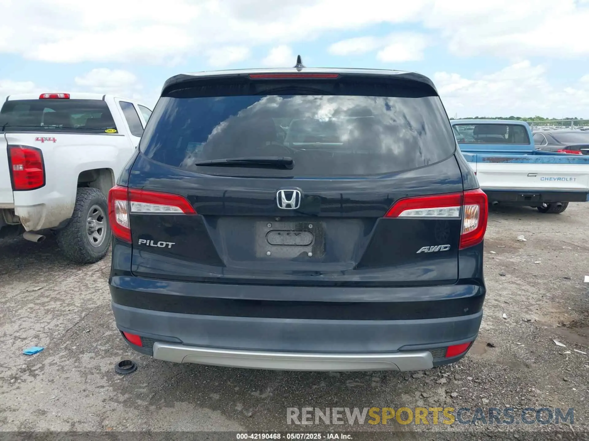 16 Photograph of a damaged car 5FNYF6H56LB067390 HONDA PILOT 2020