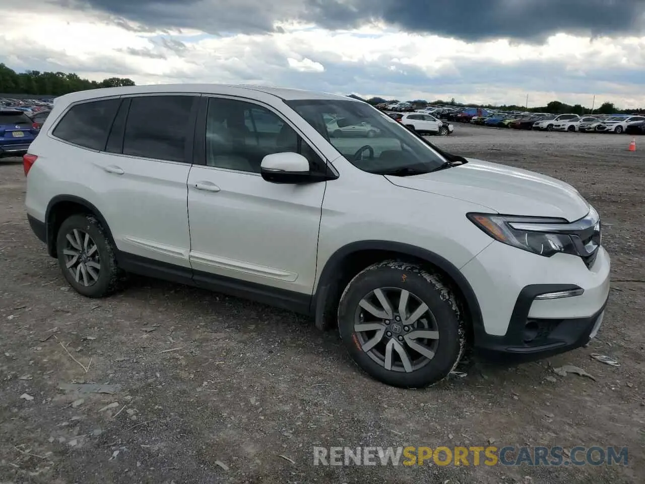 4 Photograph of a damaged car 5FNYF6H57LB016125 HONDA PILOT 2020