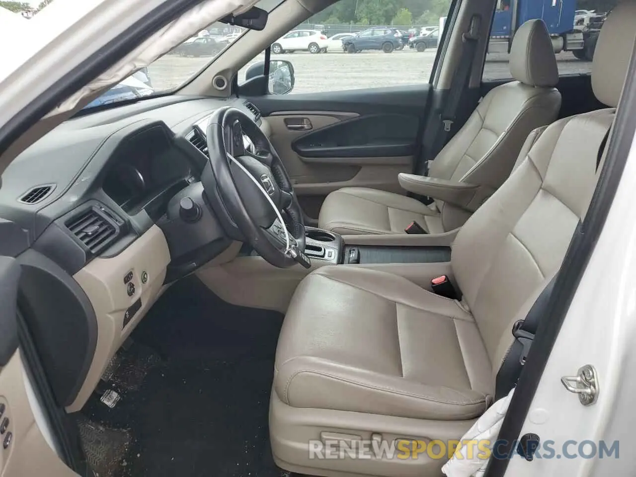 7 Photograph of a damaged car 5FNYF6H57LB016125 HONDA PILOT 2020