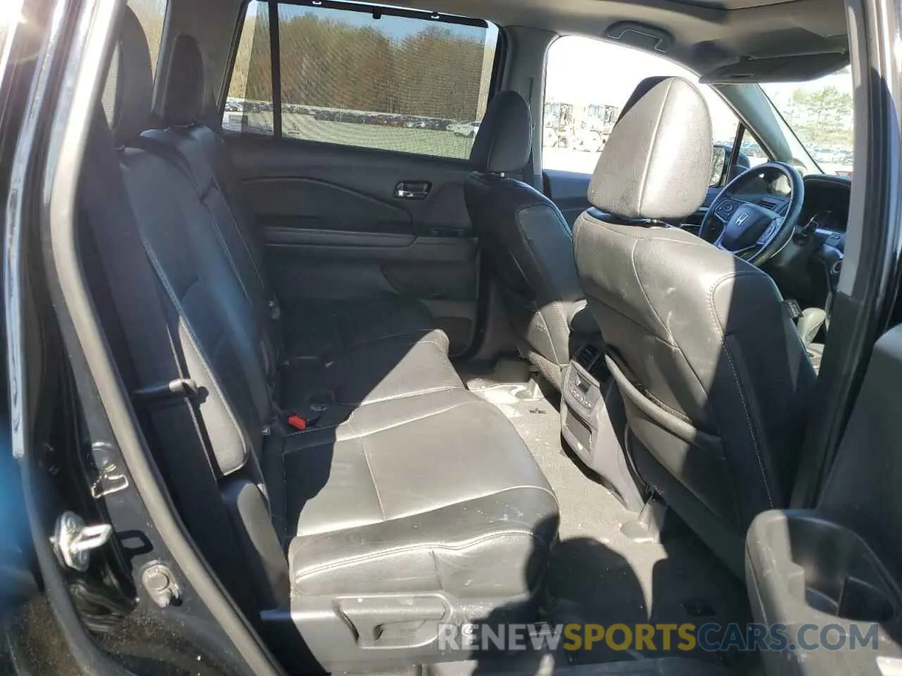 12 Photograph of a damaged car 5FNYF6H57LB020272 HONDA PILOT 2020