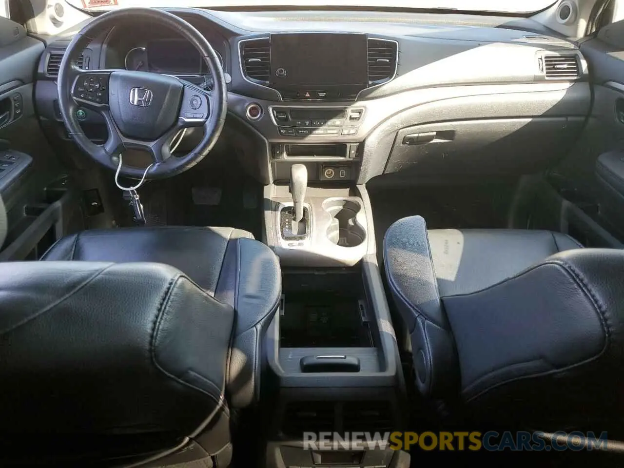 8 Photograph of a damaged car 5FNYF6H57LB020272 HONDA PILOT 2020