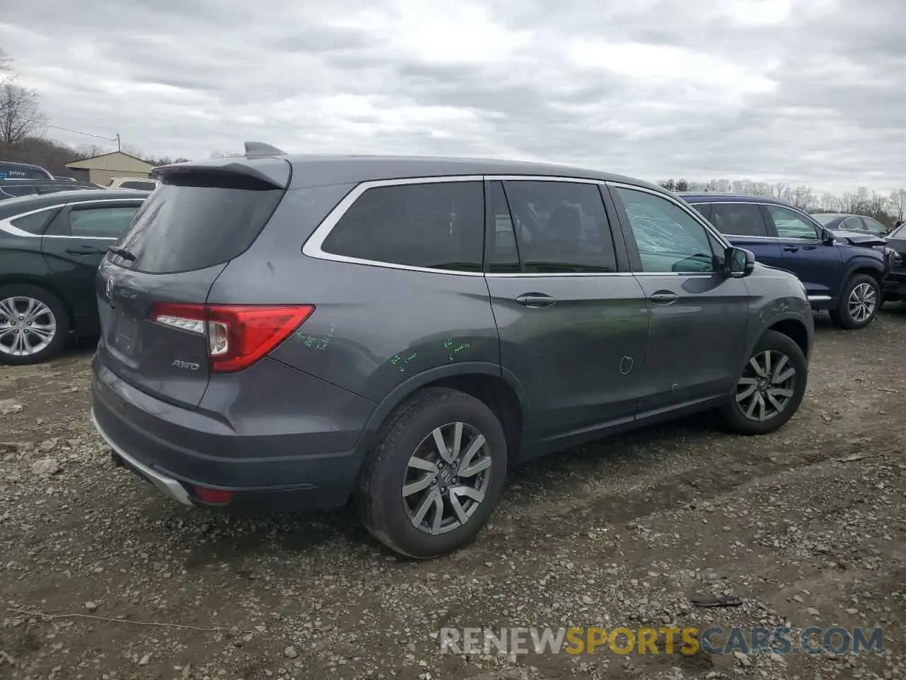 3 Photograph of a damaged car 5FNYF6H57LB052655 HONDA PILOT 2020