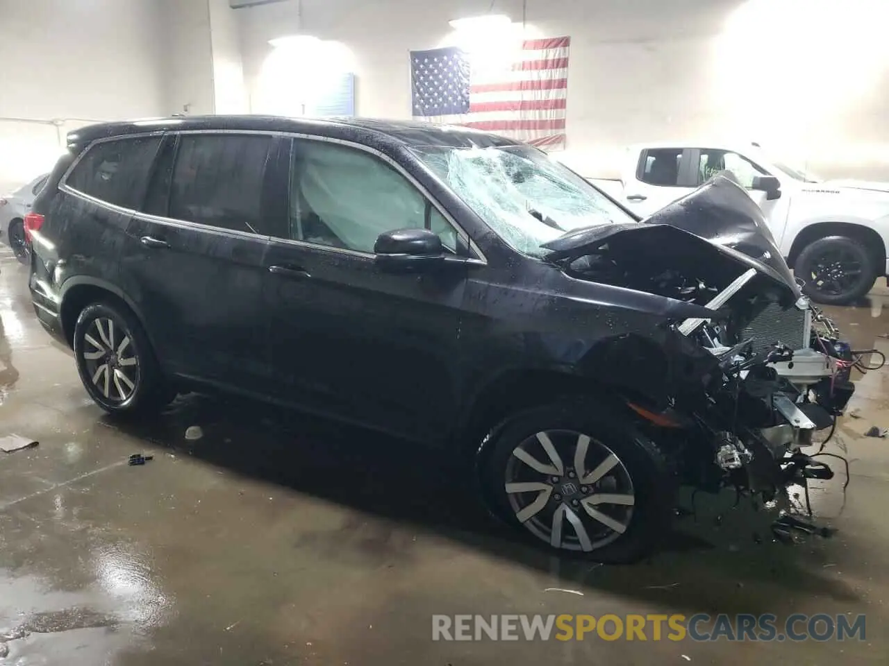 4 Photograph of a damaged car 5FNYF6H57LB064580 HONDA PILOT 2020