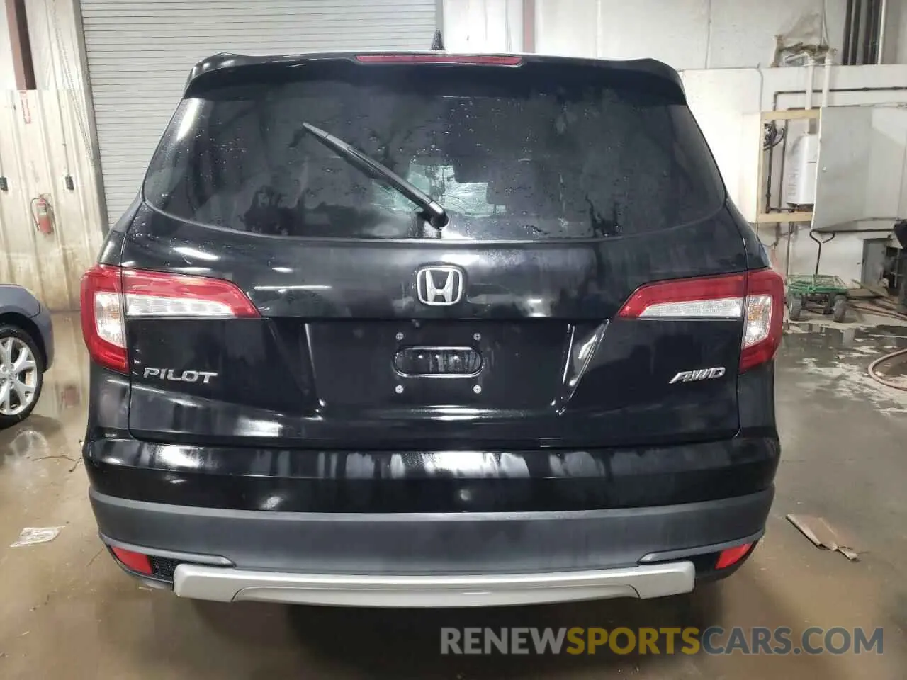 6 Photograph of a damaged car 5FNYF6H57LB064580 HONDA PILOT 2020