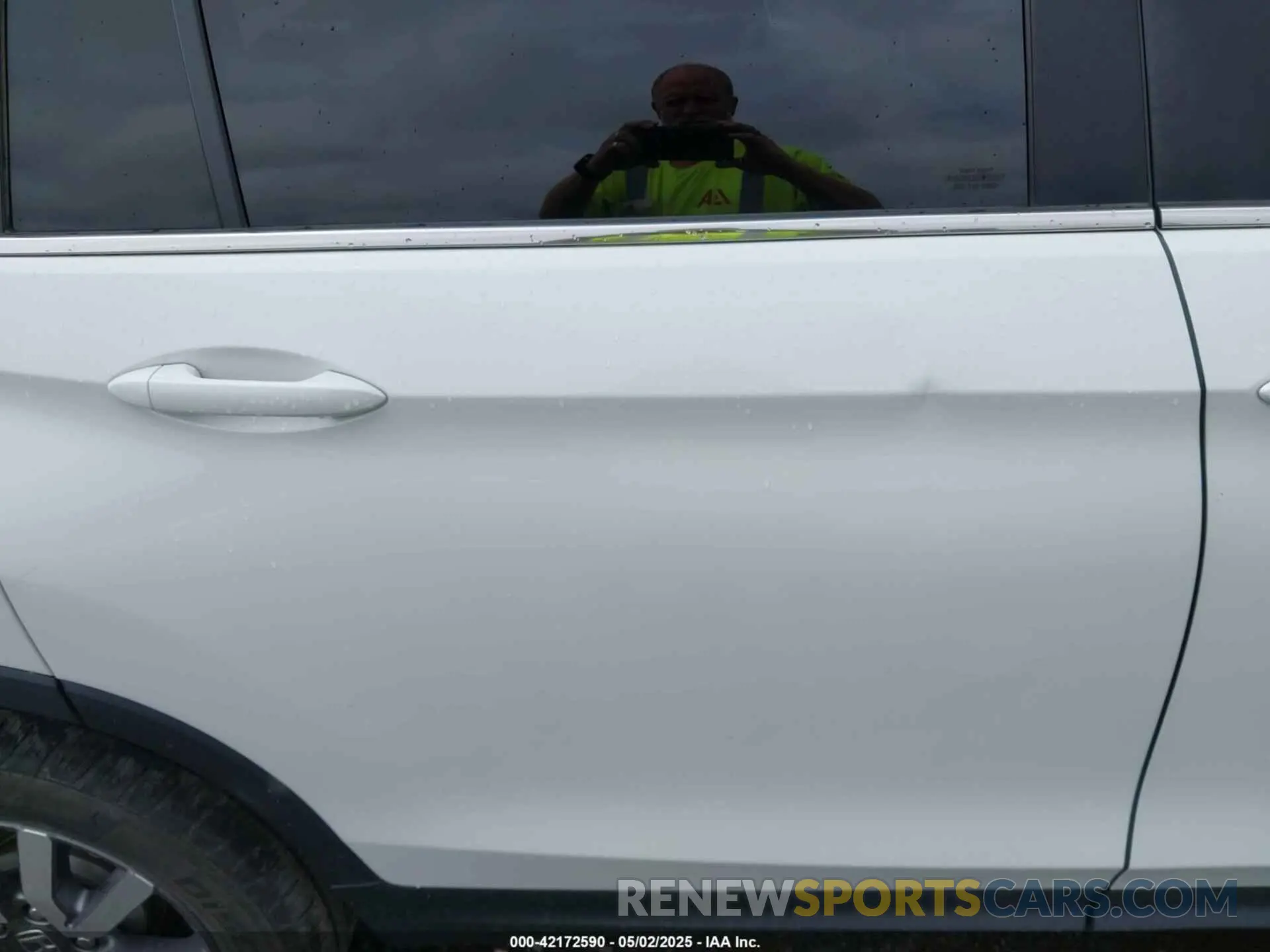 19 Photograph of a damaged car 5FNYF6H57LB067852 HONDA PILOT 2020