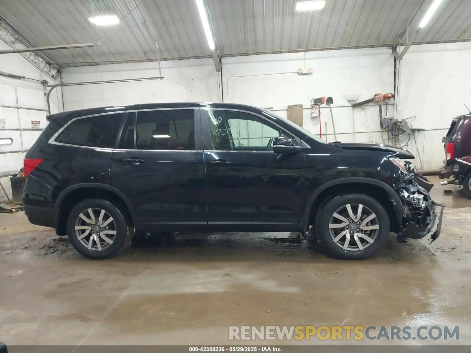 13 Photograph of a damaged car 5FNYF6H58LB061994 HONDA PILOT 2020