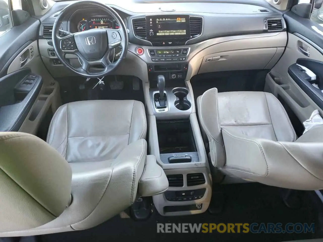 8 Photograph of a damaged car 5FNYF6H59LB013033 HONDA PILOT 2020