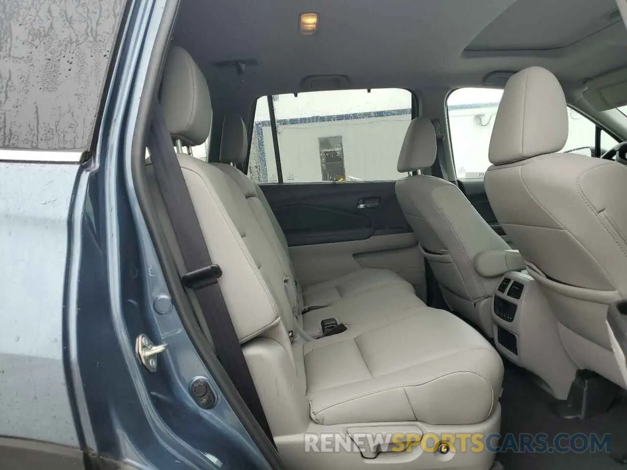 11 Photograph of a damaged car 5FNYF6H59LB059123 HONDA PILOT 2020