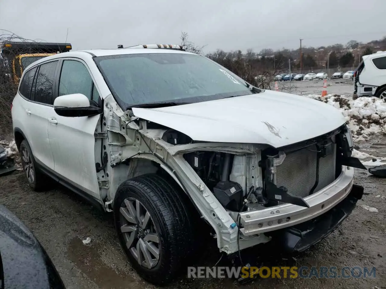 4 Photograph of a damaged car 5FNYF6H59LB066718 HONDA PILOT 2020