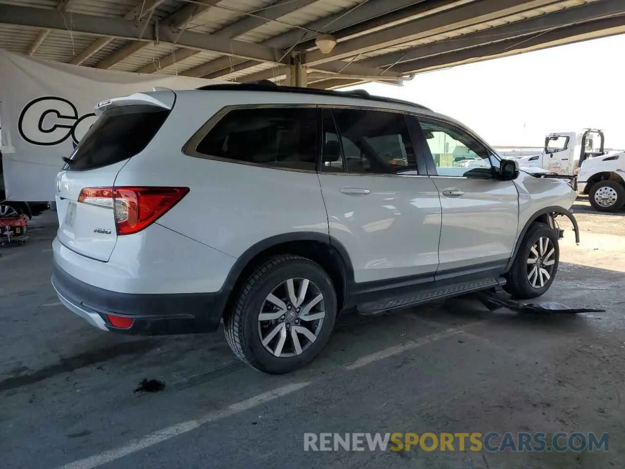 3 Photograph of a damaged car 5FNYF6H5XLB030245 HONDA PILOT 2020